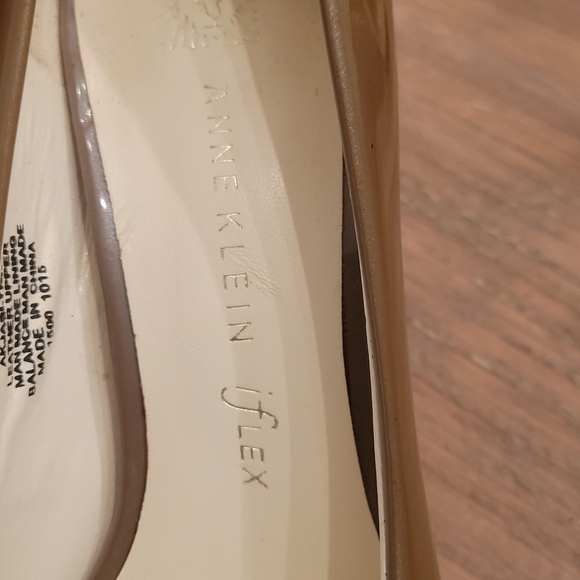 Anne Klein Iflex Patent Leather Heels Size 8 - Picture 11 of 13